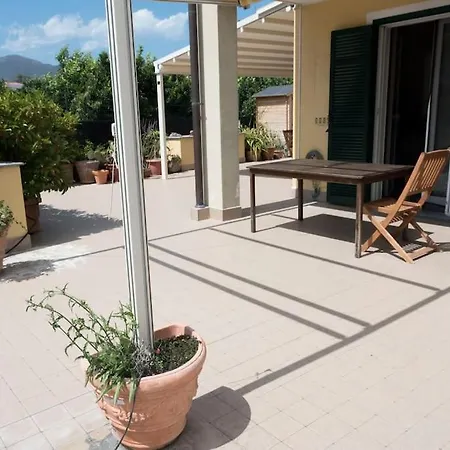 アパート Casa Tiziana Con Ampio Patio E Parcheggio Riservato *