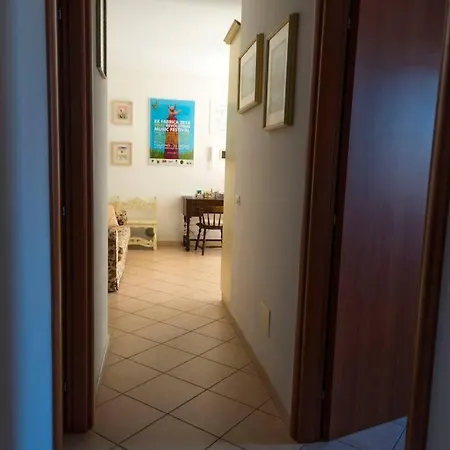 Casa Tiziana Con Ampio Patio E Parcheggio Riservato * アルベンガ