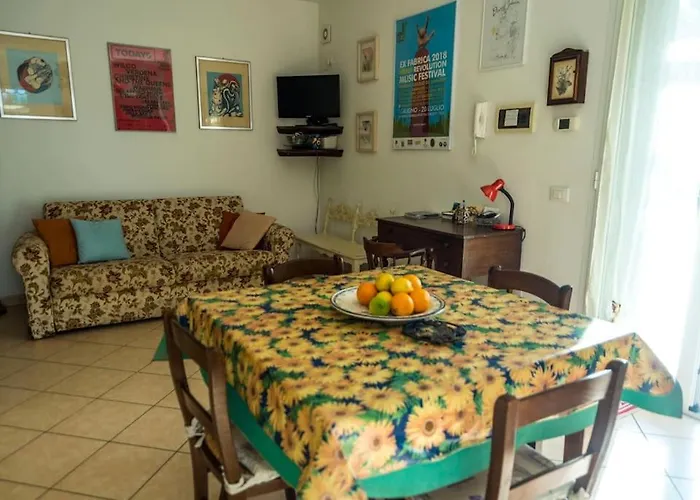 アパート Casa Tiziana Con Ampio Patio E Parcheggio Riservato *